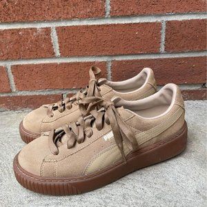 Puma WMNS Suede Platform Shoe